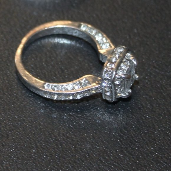 New 10 Bling Cocktail Statement Ring Lot Bundle *DEAL* - Picture 11 of 14